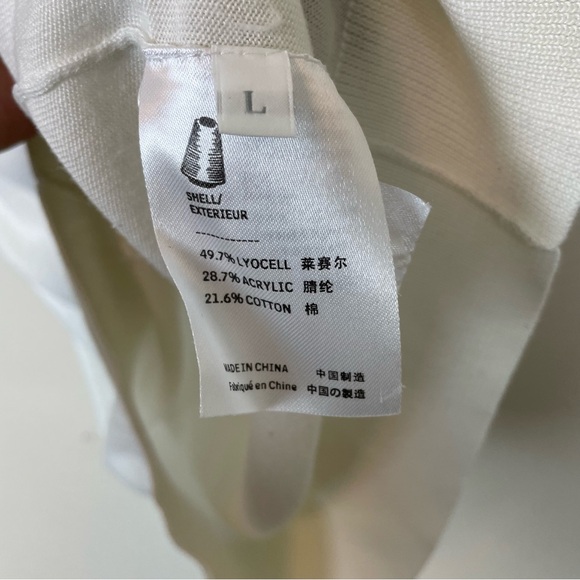 Lightweight Preppy Carriage Short Sleeve Top Size Large - Picture 3 of 5